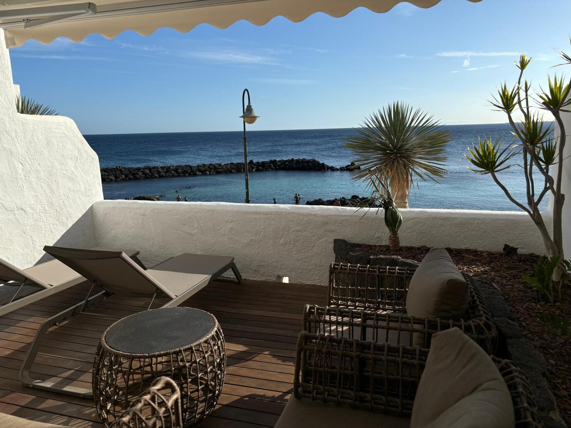 Costa Teguise Luxury First Line Apartment Exterior photo